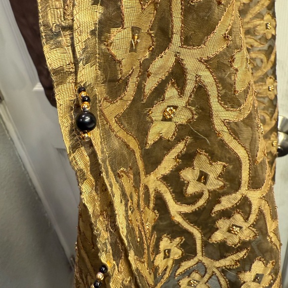 Indian Punjabi Pakistani silk Brown and Gold Long Sleeve V-Neck Salwar suit - Picture 12 of 12